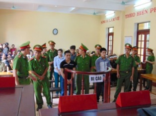 Tử hình kẻ giết người, phá két sắt lấy vàng
