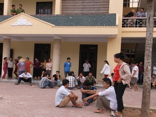 Tạm đình chỉ ê-kíp trực làm bệnh nhi tử vong
