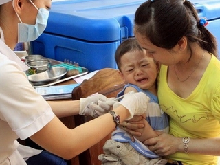 Hà Nội: Tiêm đại trà vắc xin sởi-rubella từ 27/10