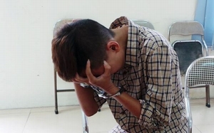 Thiếu nữ bệnh hoạn giả trai xin ở ghép phòng
