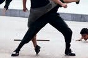 Côn đồ đánh vỡ xương, gãy răng cảnh sát cơ động