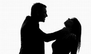 Chủ nhà nghỉ bị khách bóp cổ, cướp tài sản