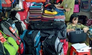 Bắt hàng nghìn đồ giả thương hiệu “The North face”
