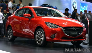 Mazda2 sedan 2015 về gần Việt Nam