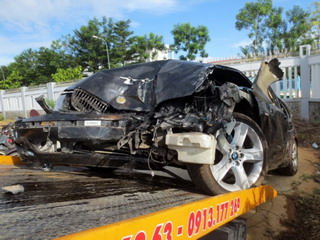 Cảnh sát tông 2 người chết lái xe biển giả?