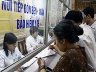 Người khám, chữa bệnh BHTY có trách nhiệm gì?