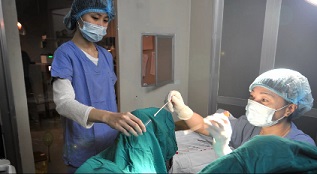 Vì sao không nên ra nước ngoài thụ tinh ống nghiệm
