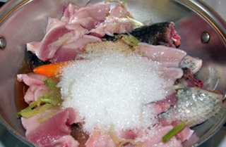 Bột ngọt gây hại cho sức khỏe thế nào?