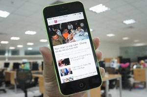 Nhộn nhịp &quot;chợ&quot; iPhone cũ cuối năm
