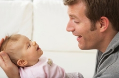 Có con làm thay đổi bộ não đàn ông