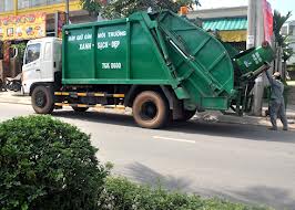 Hà Nội xây nhà tập kết thu gom rác trên hè phố