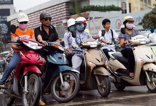 Bỏ quy định &quot;ngực lép&quot; không được lái xe