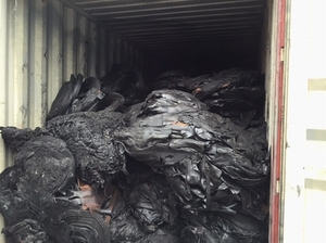 Cảng Hải Phòng &quot;ngập&quot; trong hàng ngàn container rác