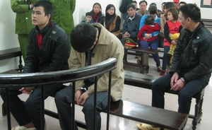 Xả súng bắn nhau giữa ban ngày tại Hà Nội