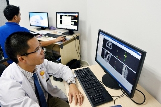 Vimec không “đầu hàng” với bệnh nhân ung thư Singapore trả về