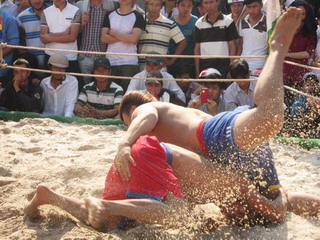 Khai hội vật Thủ Lễ đầu xuân
