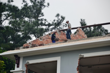  Tướng công an nghỉ hưu phá biệt thự vi phạm