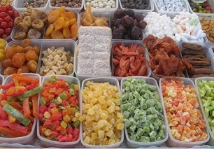 Một số cơ sở sản xuất mứt Tết vi phạm an toàn thực phẩm