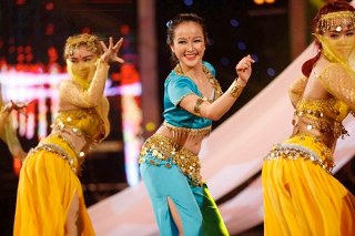 Mỹ nhân bellydance 12 tuổi làm siêu lòng giám khảo