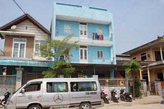 Người đàn ông treo cổ tự vẫn trên sân thượng