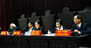 Giải pháp “đột phá” chống oan sai: Trả lương cao cho Thẩm phán!