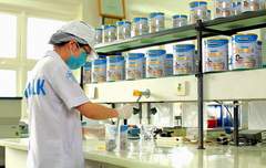 Bổ sung dinh dưỡng cho người cao tuổi thế nào?