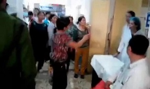 Tạm đình chỉ điều dưỡng 'vòi' tiền bệnh nhân
