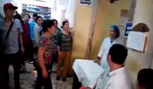 Yêu cầu cắt hợp đồng điều dưỡng &quot;vòi&quot; tiền tại Bệnh viện K