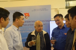 Xúc động cuộc gặp gỡ các thế hệ Đoàn Thanh niên VNPT