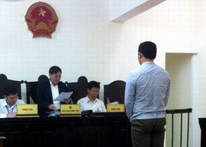 Quản giáo trại giam đi tù vì để can phạm bỏ trốn