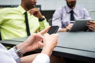 Mặt trái không ngờ tới của smartphone