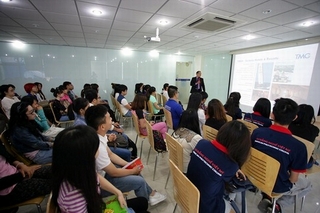Trường cao đẳng quy định &quot;cấm thầy yêu trò&quot;
