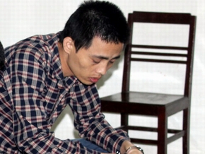 Dọa giết cả nhà để ép bé gái quan hệ tình dục