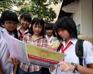 Hà Nội: &quot;Siết chặt&quot; điểm hồ sơ trung học cơ sở
