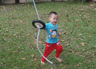 Hà Nội ưu tiên ô tô hay con người?