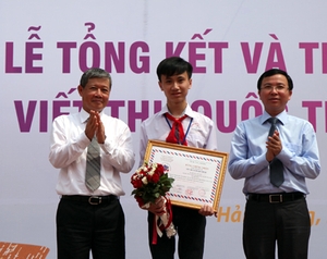 “Cô bé bán diêm” giành giải Nhất viết thư UPU 44
