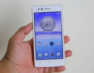 Có nên mua Oppo Neo 5 vừa lên “kệ”?