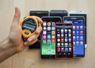 Top 10 “dế” có tuổi thọ pin lâu nhất hiện nay