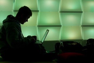 Máy vi tính Bộ Tư pháp “dính” virus tống tiền