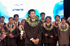 Quán quân 2007 bất ngờ trở lại “tiếp sức” NTĐV 2015