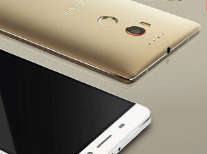Xuất hiện smartphone chụp ảnh đẹp, pin “khủng”