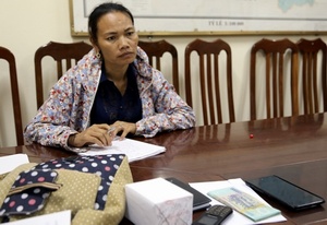 Bắt &quot;nữ quái&quot; 2 tiền án vận chuyển ma túy đá