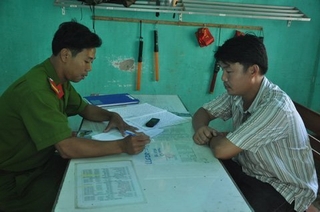 Quyền không đưa lời khai chống lại chính mình