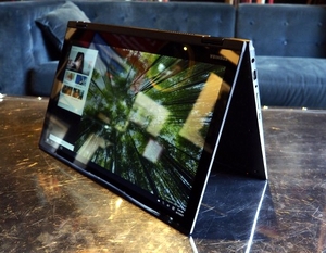 Toshiba ra loạt laptop tích hợp trợ lý ảo độc đáo