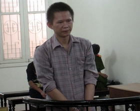 Bóp cổ chủ nhà nghỉ, cướp tài sản lúc nửa đêm