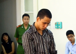 Nam thanh niên điên loạn đâm người yêu rồi tự sát