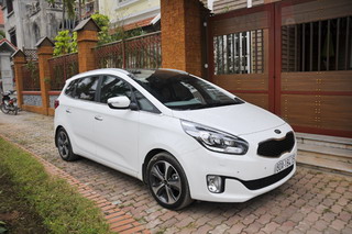 Kia Rondo hút khách nhờ điều chỉnh giá