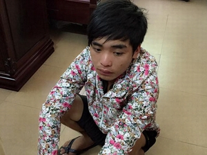 Bắt thanh niên &quot;đầu trần&quot; vận chuyển ma túy