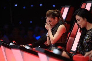 Mỹ Tâm &quot;hối hận&quot; khi hết quyền cứu tại The Voice!