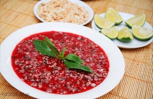 Liên tiếp có bệnh nhân tử vong do ăn tiết canh lợn